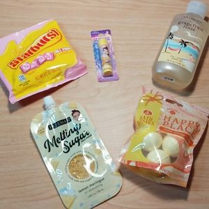 Self❤kit:5 🆕 items*face mask,bath💣,body wash etc